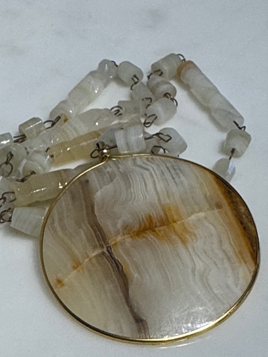 70s Vintage Agate Pendant Necklace - Picture 10 of 13